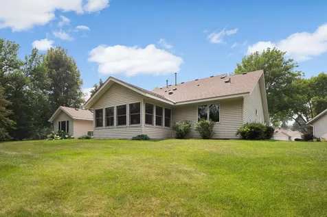 1082 Riverwood Court Hastings MN 55033