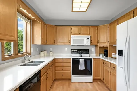 1082 Riverwood Court Hastings MN 55033