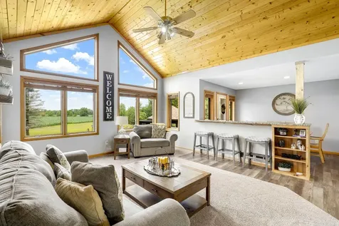16710 313th Avenue NW Princeton MN 55371