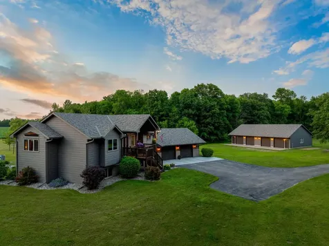 16710 313th Avenue NW Princeton MN 55371