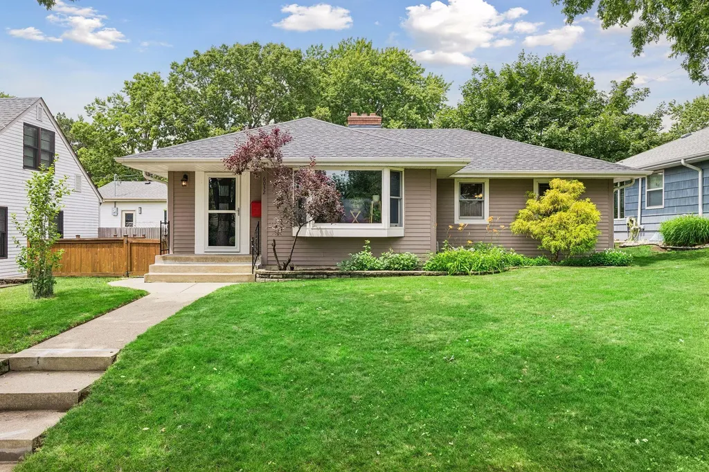 6032 Knox Avenue S Minneapolis MN 55419