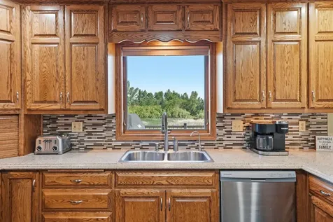 126 57th Avenue NE Willmar MN 56201