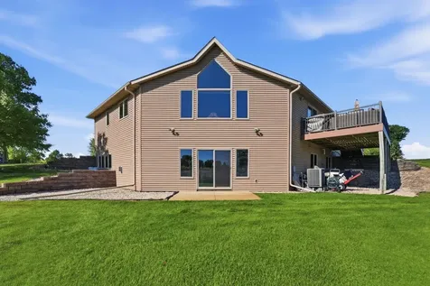 126 57th Avenue NE Willmar MN 56201