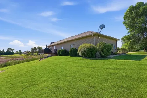 126 57th Avenue NE Willmar MN 56201