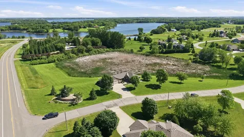 126 57th Avenue NE Willmar MN 56201