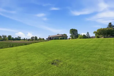 126 57th Avenue NE Willmar MN 56201