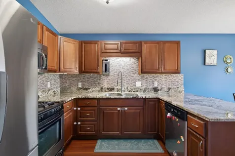 929 94th Avenue NE Blaine MN 55434