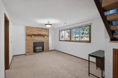 929 94th Avenue NE Blaine MN 55434
