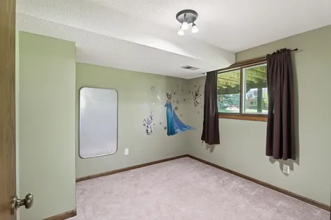 929 94th Avenue NE Blaine MN 55434