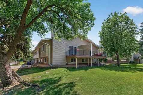 929 94th Avenue NE Blaine MN 55434