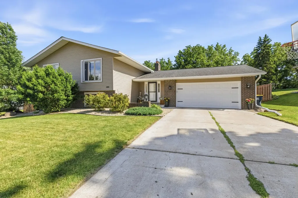 3005 W 135th Street Burnsville MN 55337