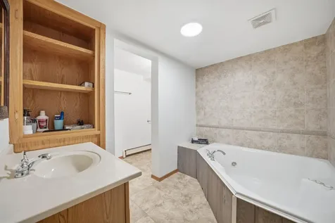 208 Snow Ridge Le Sueur MN 56058