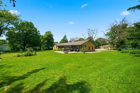 208 Snow Ridge Le Sueur MN 56058