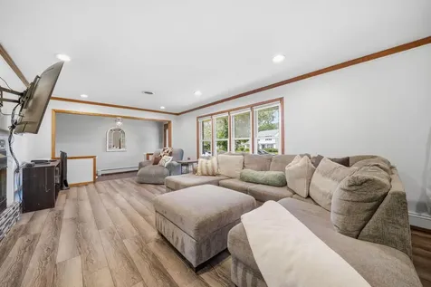 208 Snow Ridge Le Sueur MN 56058