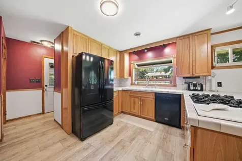 208 Snow Ridge Le Sueur MN 56058