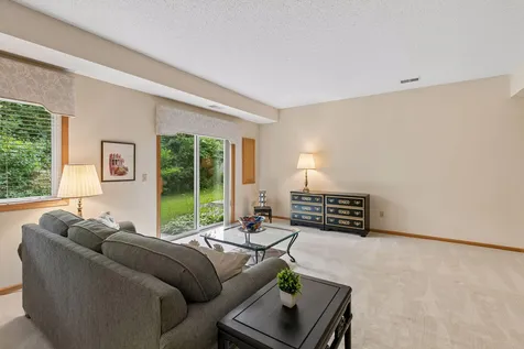 12795 Falcon Drive Apple Valley MN 55124