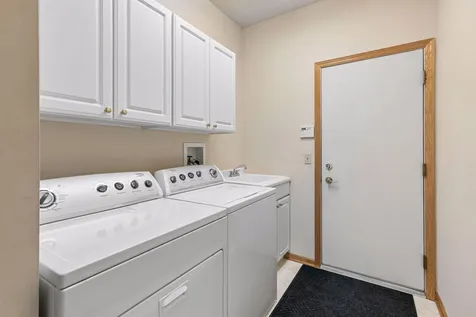 12795 Falcon Drive Apple Valley MN 55124