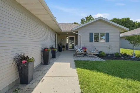 2607 9th Street SW Willmar MN 56201