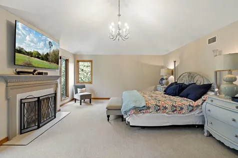 5708 Long Brake Trail Edina MN 55439