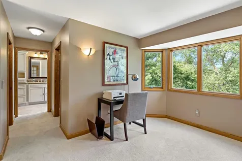 5708 Long Brake Trail Edina MN 55439
