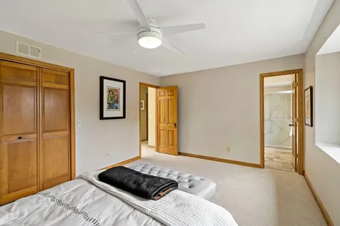 5708 Long Brake Trail Edina MN 55439