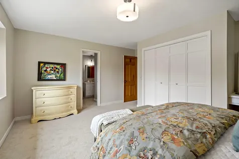 5708 Long Brake Trail Edina MN 55439