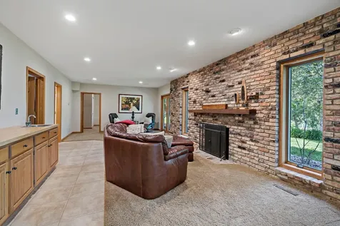 5708 Long Brake Trail Edina MN 55439