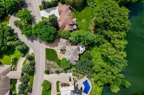 5708 Long Brake Trail Edina MN 55439