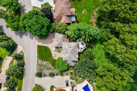 5708 Long Brake Trail Edina MN 55439