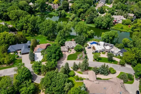 5708 Long Brake Trail Edina MN 55439