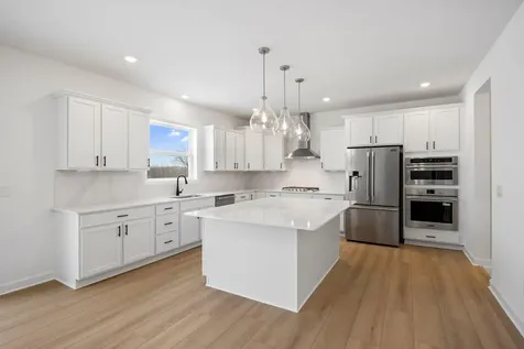 8657 Periwinkle Boulevard Woodbury MN 55129