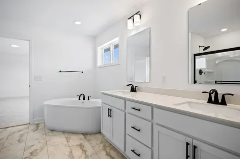 8657 Periwinkle Boulevard Woodbury MN 55129