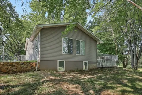 1054 County Road 6 NE Stanchfield MN 55080
