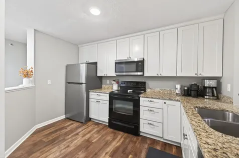 7606 York Avenue S Edina MN 55435