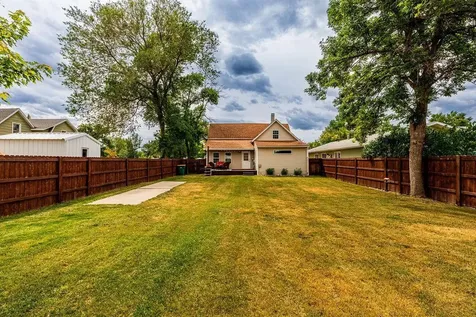 121 5th Avenue N Casselton ND 58012