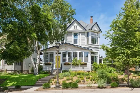1045 Van Slyke Avenue Saint Paul MN 55103