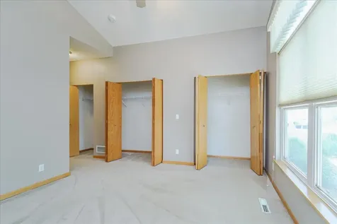 2686 New Century Terrace Maplewood MN 55119