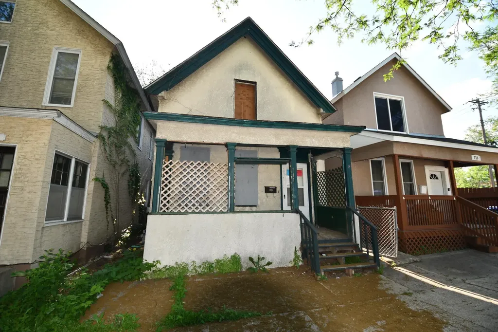 711 Bedford Street Saint Paul MN 55130