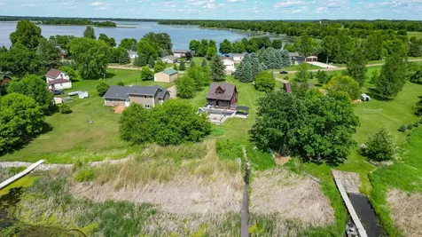 32410 Starland Shore Drive Dent MN 56528