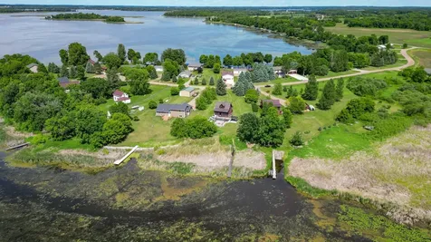 32410 Starland Shore Drive Dent MN 56528
