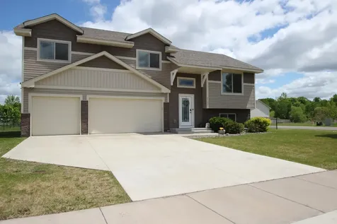 37621 Hawthorne Avenue North Branch MN 55056