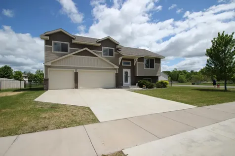 37621 Hawthorne Avenue North Branch MN 55056