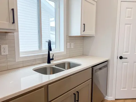 6722 Meadow View Drive S Fargo ND 58104