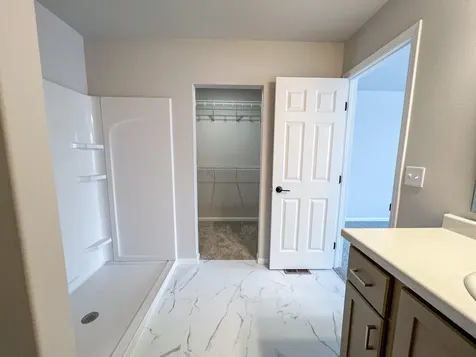 6722 Meadow View Drive S Fargo ND 58104