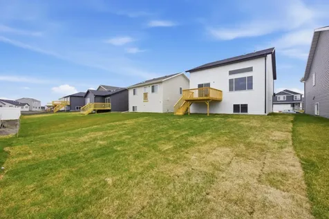 6722 Meadow View Drive S Fargo ND 58104