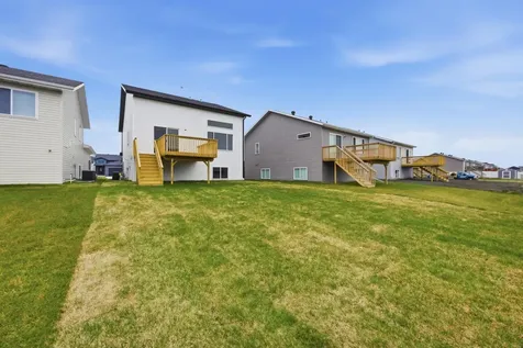6722 Meadow View Drive S Fargo ND 58104