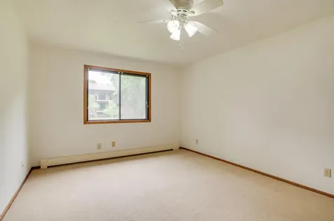 210 35th Avenue N Fargo ND 58102