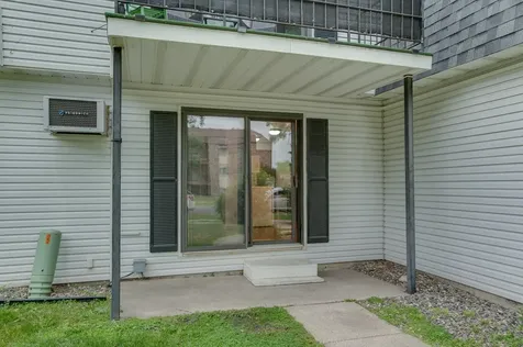 210 35th Avenue N Fargo ND 58102