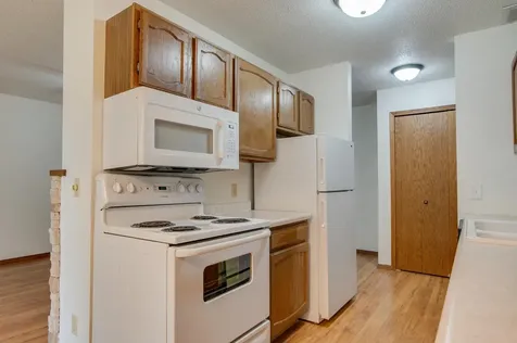 210 35th Avenue N Fargo ND 58102