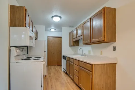 210 35th Avenue N Fargo ND 58102